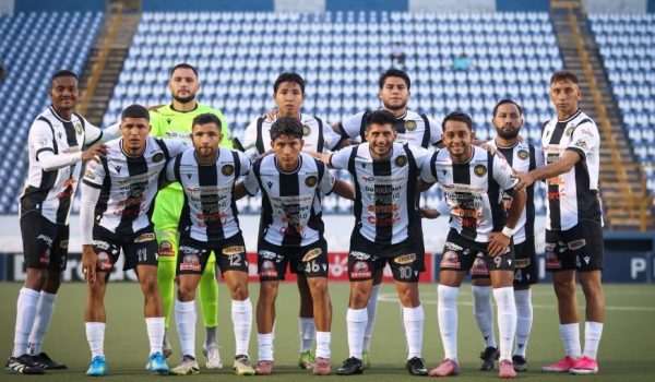 El Diriangén debuta contra Plaza Amador en la Copa Centroamericana.