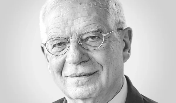 Josep Borrell es un antiguo alto representante de la Unión Europea para Asuntos Exteriores y Política de Seguridad, antiguo vicepresidente de la Comisión Europea, antiguo presidente del Parlamento Europeo y antiguo ministro de Asuntos Exteriores de España.