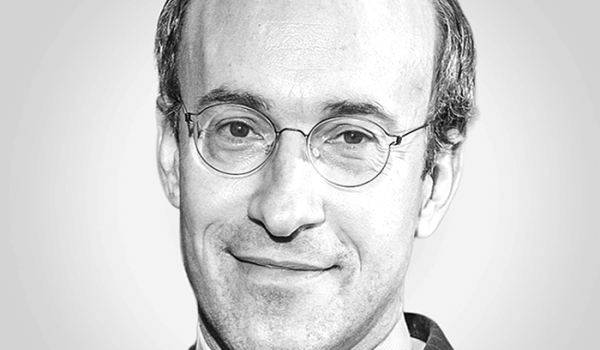 Kenneth Rogoff, execonomista jefe del Fondo Monetario Internacional, es profesor de Economía y Políticas Públicas en la Universidad de Harvard y recibió el Premio Deutsche Bank de Economía Financiera en 2011