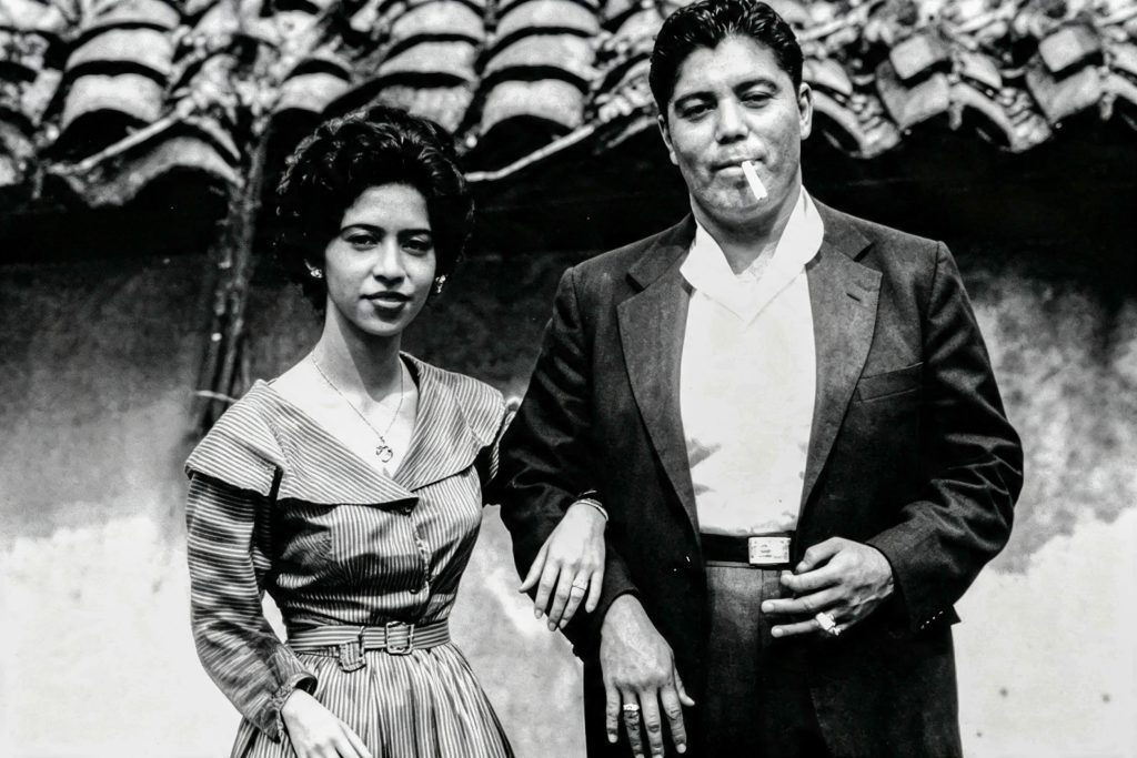 Carmen Aguirre posa tras su boda con Hilda Scott, efectuada el 21 de diciembre de 1962. El matrimonio duró nueve años, hasta que la muerte las separó. LA PRENSA / CORTESÍA HILDA SCOTT