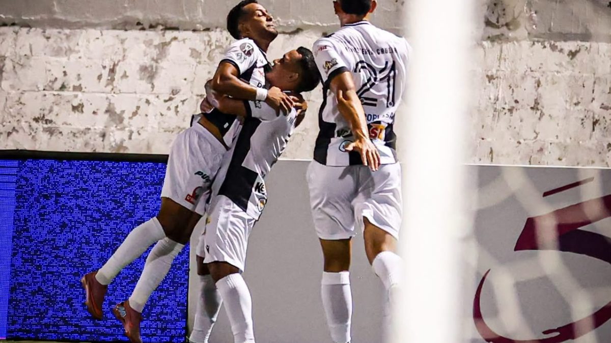 Los goleadores del Diriangén,Luis Fernando Coronel, Harry Rojas y Bruno Barja