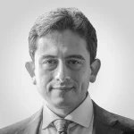 Luis Carlos Reyes es economista colombiano, profesor asociado de Economía en la Pontificia Universidad Javeriana, exministro de Comercio, Industria y Turismo de Colombia y excomisionado de la Administración Nacional de Impuestos y Aduanas de Colombia.