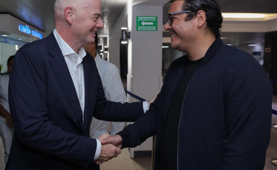 Enero 2026. Maurice Ortega Murillo con el presidente de la FIFA, Gianni Infantino, Foto/Tomada de medios oficialistas