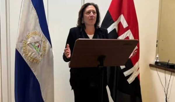 Dictadura remueve a embajadora Mónica Robelo, después de ruptura con Italia