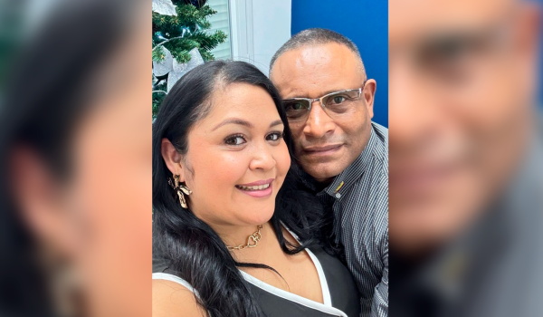 La nicaragüense Reyna Isabel Balladares Chavarría y su esposo, venezolano, Carlos Alexander Gutiérrez. Foto: Cortesía