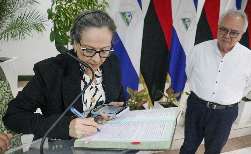 Sara Amelia Rosales Castellón jura como titular de la Superintendencia de Bancos y Otras Instituciones Financieras (Siboif)