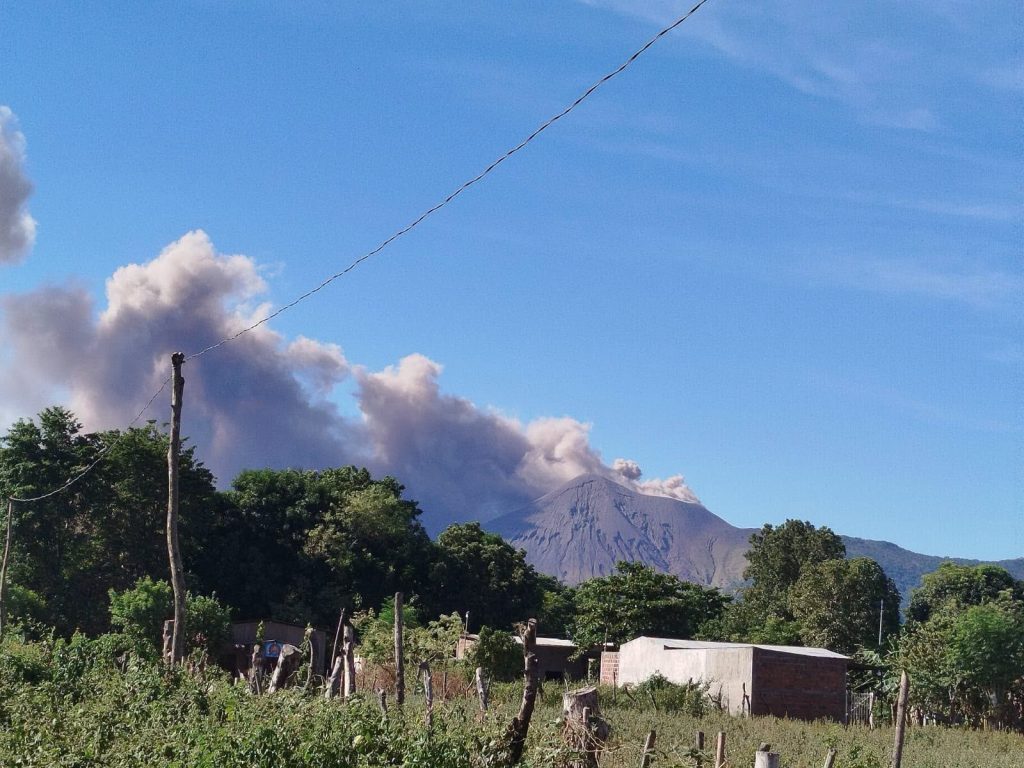 Volcán Telica en León registra explosiones en las últimas 24 horas. Alcaldía de Telica