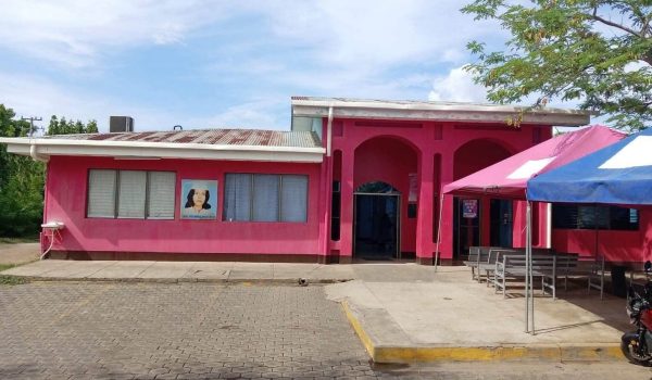 Fachada del Hospital Primario Yolanda Mayorga, en Tipitapa. Foto: tomada de redes sociales.