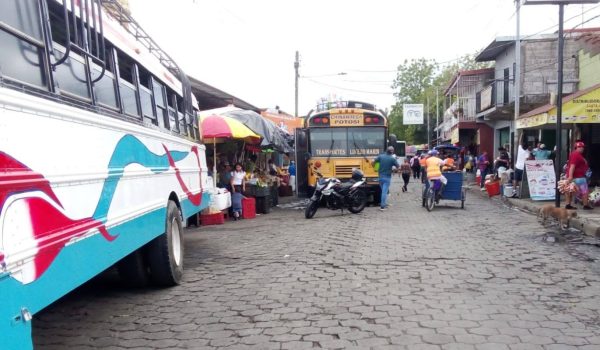 Alcaldía de Chinandega restablece operaciones de terminal de buses en el Mercado Santa Ana