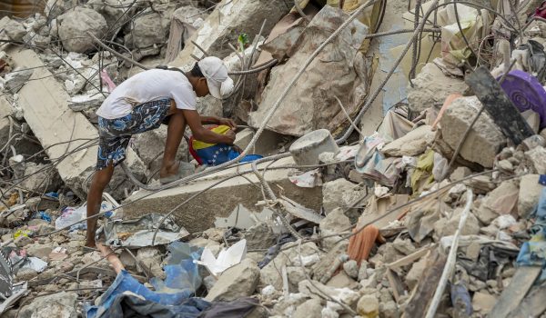 Aumentan a 5.119 los muertos por el doble terremoto en Venezuela del 24 de junio