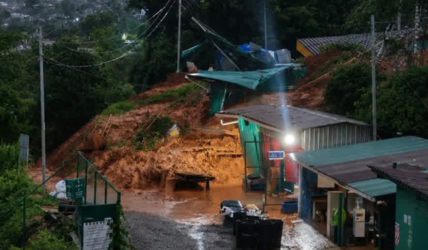Reportan delizamiento en Bonanza, Caribe Norte de Nicaragua. Foto: Tomada da Facebook / Gilberto Artola