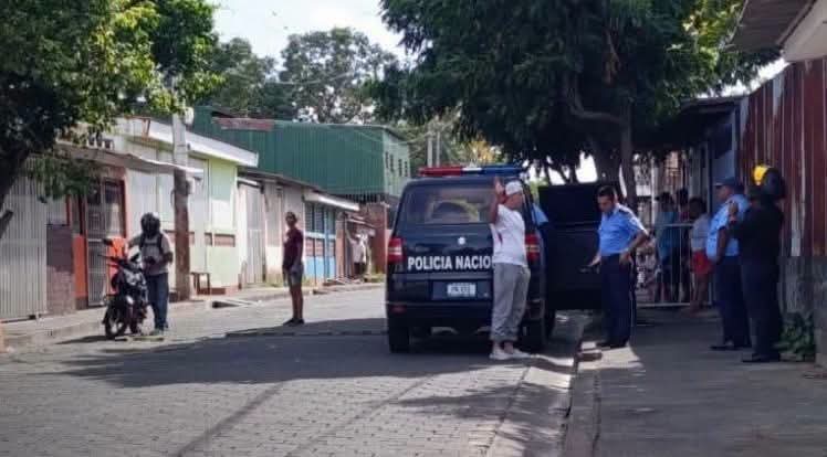 Policía investiga muerte de Abdel Miguel Vargas Sevilla, de 21, en Managua. Foto: Radio La Primerísima.