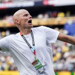 El exfutbolista que estuvo muerto durante 7 minutos y ahora como entrenador llevó a Noruega a eliminar a Brasil en el Mundial