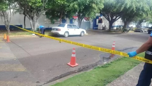 Lugar donde Eveling del Carmen Fuentes Martínez, fue asesinada a balazos por su expareja en Managua. Foto: Radio Ya.