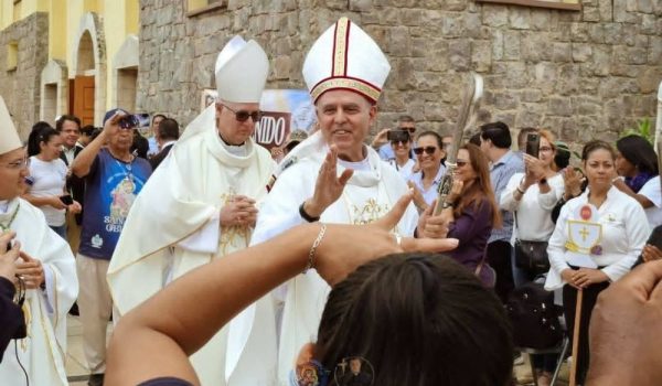 Obispo de Danlí eleva una oración por la libertad de Nicaragua y sostiene que la Iglesia debe apoyarse «en todo el mundo»