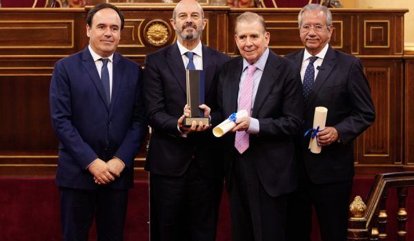 Edmundo González Urrutia: «Reconstruir Venezuela exigirá recuperar instituciones»