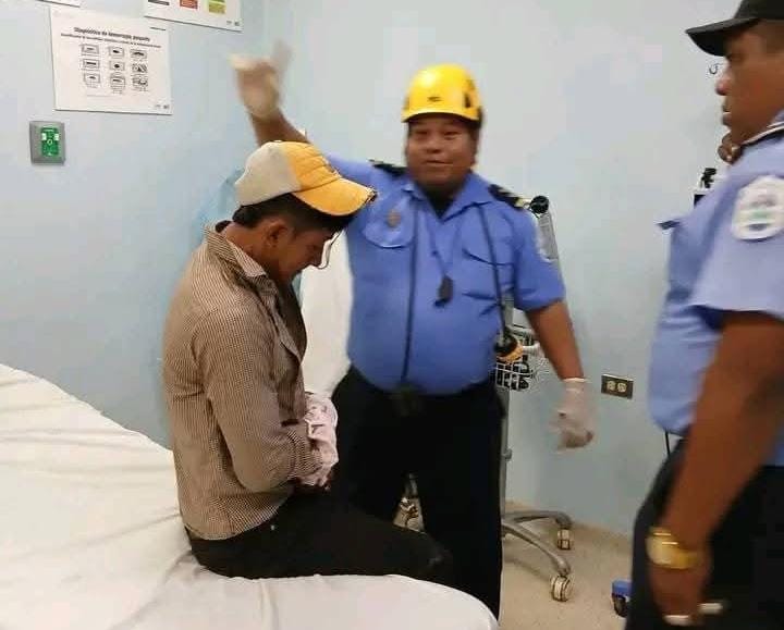 Luis Miguel Hernández Soza, de 22 años, fue agredido por delincuentes que murieron en el lugar, en Bonanza. Foto: Yudelis López-Noticias/Facebook.