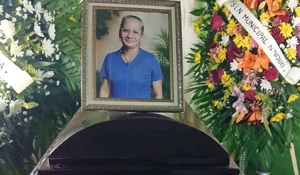Último adiós a mujer que fue asesinada por su pareja en Nindirí