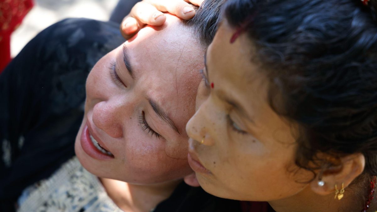 EPA El número de víctimas y de desaparecidos en Nepal y Tíbet aumenta con el paso de las horas.