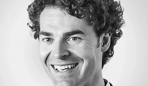 Alberto Alemanno es catedrático de Derecho de la Unión Europea en HEC París y profesor visitante en el Colegio de Europa de Brujas y Natolin, es fundador de The Good Lobby y autor de Lobbying for Change: Find Your Voice to Create a Better Society (Icon Books, 2017).
