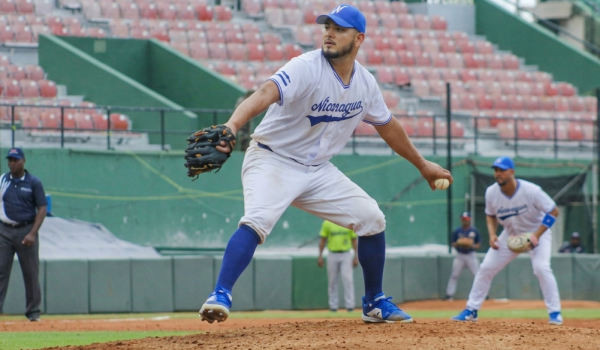 Dilmer Mejía sujeta el bateo de México y Nicaragua avanza a la Súper Ronda de los Juegos CAC
