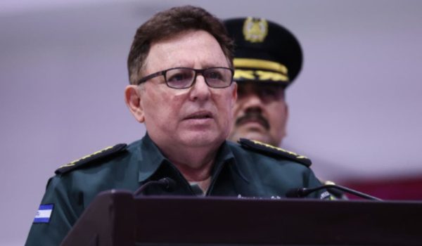 El jefe del Ejército de Nicaragua, Julio César Avilés en el acto de 46 aniversario de fundación de la Fuerza Naval del Ejército de Nicaragua. Foto: El 19 Digital.