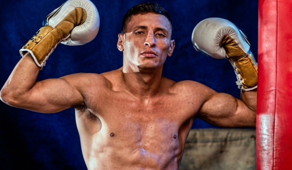 Excampeón mundial nicaragüense confirma retiro del boxeo profesional