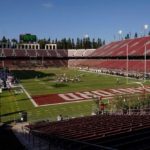 Fallece jugador de futbol americano durante un partido
