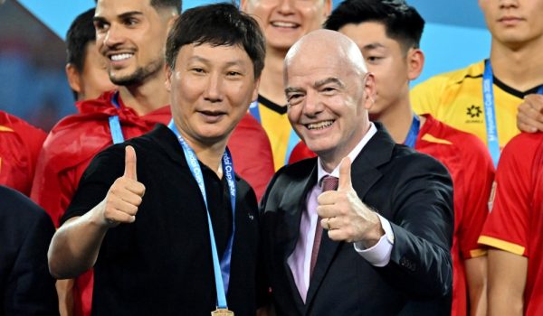 La UEFA prepara denuncia por «gestión desleal» contra Infantino