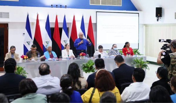 Nuera apoya reforma que mantendrá en el poder 14 años más a sus suegros Ortega y Murillo