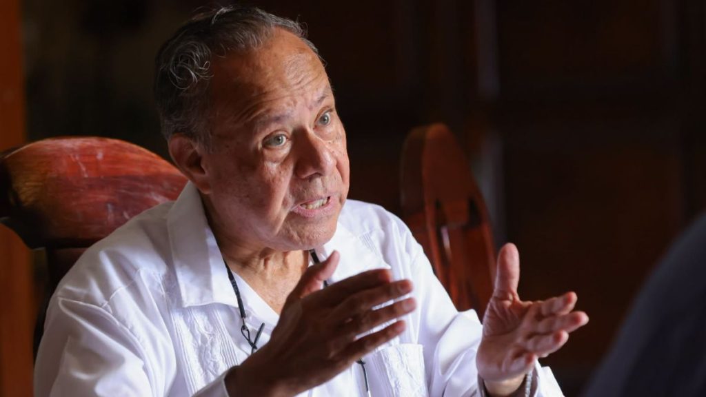 Monseñor Mata durante la “entrevista” con el propagandista Adolfo Pastrana. Foto: El 19 Digital.