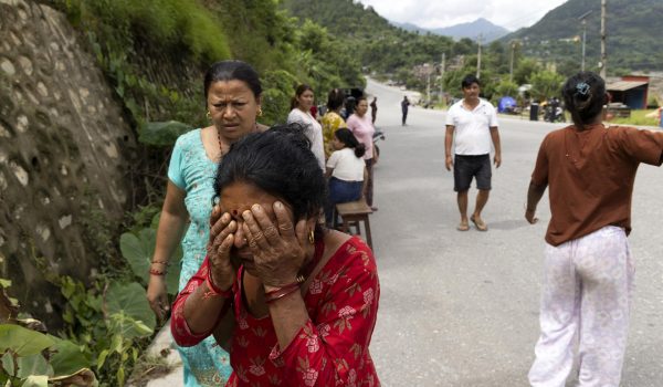Riada en Nepal: se superan los 800 muertos a ambos lados de la frontera