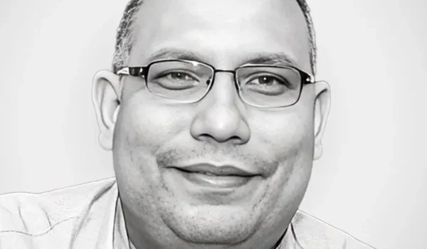 Octavio Enríquez es periodista editor nicaragüense. Ganador de los premios Ortega y Gasset, Rey de España, IPYS y a la excelencia de la SIP
