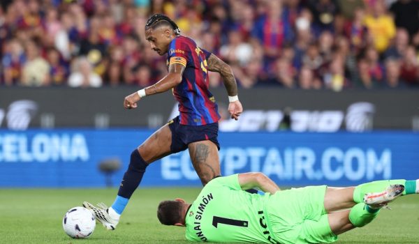 El Barcelona vence al Athletic para ponerse líder en el debut de Rodri