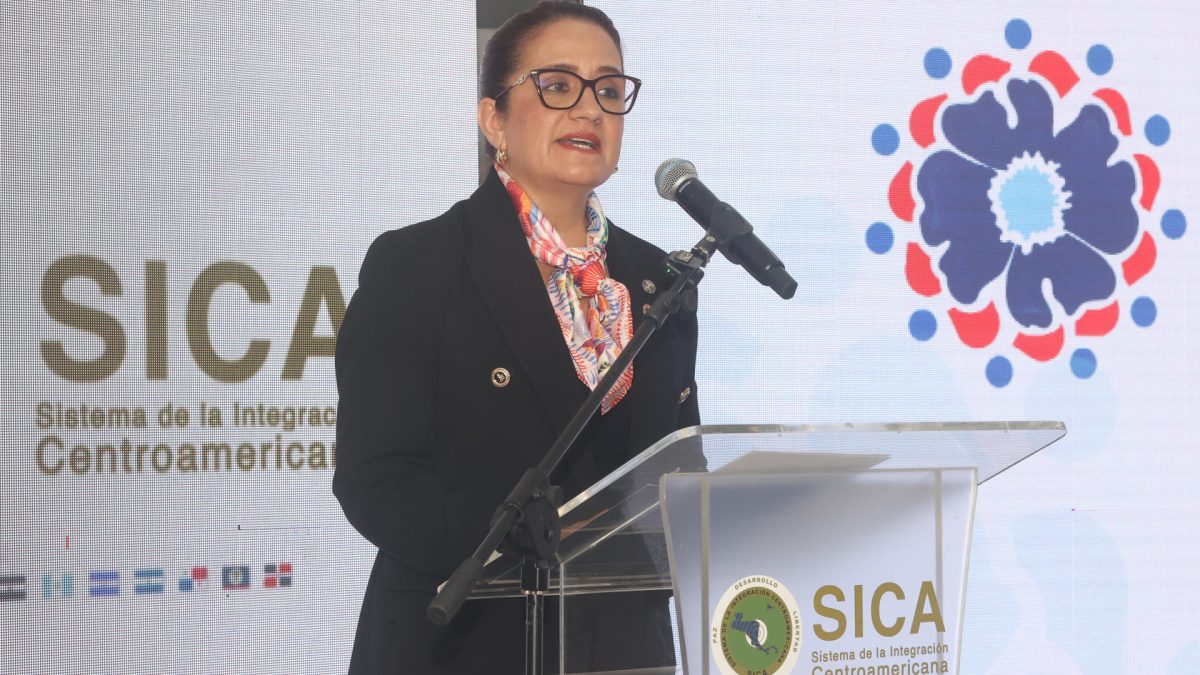 Secretaria general del Sistema de Integración Centroamericana (SICA), la costarricense Lina Ajoy.