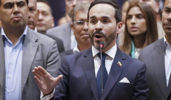 Fotografía del 30 de julio de 2026 que muestra al presidente electo de Colombia, Abelardo de la Espriella, hablando durante un acto en Bogotá (Colombia). EFE/ Mauricio Dueñas Castañeda