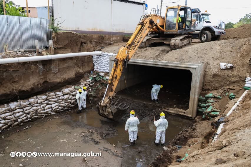 Obras de drenaje pluvial en los tramos dos y tres de la Pista en Managua. Alcaldía de Managua