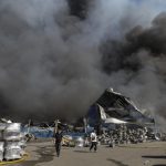 Al menos 37 muertos en ataque ruso contra almacén con munición cerca de Kiev