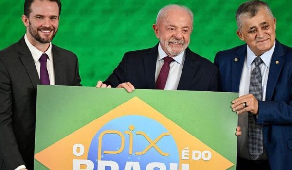Cómo funciona Pix, el sistema brasileño de pagos que Trump ve como una amenaza (y por qué es diferente a otros)