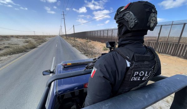 Detienen en México a presuntos traficantes de migrantes que operaban con túneles a EE.UU.