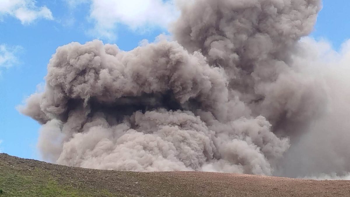 La actividad del volcán Telica es monitoreadas por las autoridades del Ineter y Sinapred. Foto tomada de Alcaldía Municipal de Telica