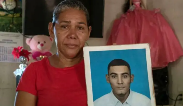 Natalia Alberto Marcela Alvarado no sabe nada de su hijo, José Duval Mata Alvarado, desde que lo detuvieron en abril de 2022.