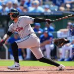 Ildemaro Vargas, de los Diamondbacks, elogia el talento de Jonathan Loáisiga