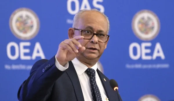 Albert Ramdin, secretario general de la OEA. EFE