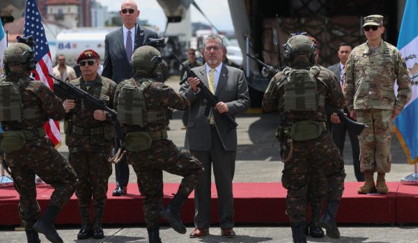 Guatemala recibe armas de EE.UU. por 5 millones de dólares tras 47 años de embargo