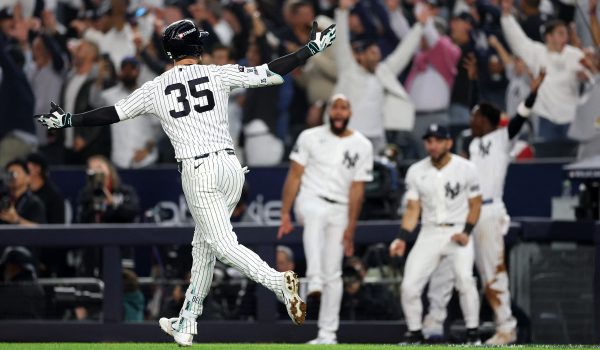 Los Yanquis desmantelan a Boston y ahora retan a Tampa en la Serie Divisional
