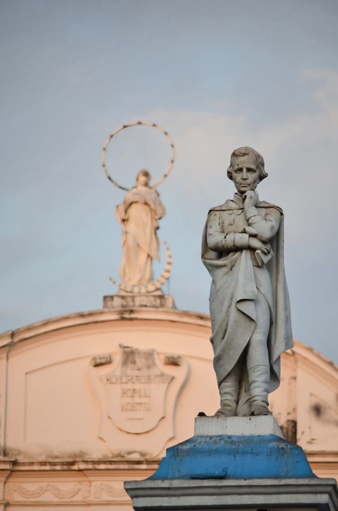 Estatua Maximo Jerez1