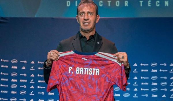 Costa Rica destituye al técnico previo al duelo decisivo contra Nicaragua