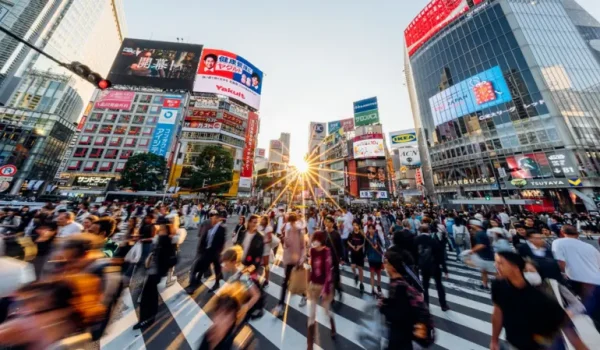 Pese a lo concurridas que son sus calles, Tokio es famosa por su limpieza. Getty Images