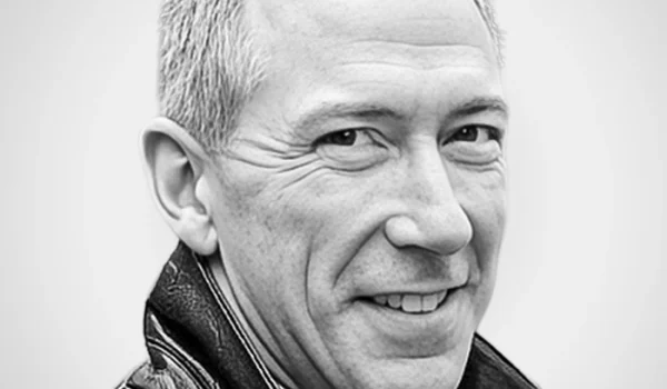 Jeremy Adelman es director del Laboratorio de Historia Global de la Universidad de Cambridge y autor, más recientemente, de “La era capitalista: la creación —y la destrucción— de la mente global” (Princeton University Press, 2026).